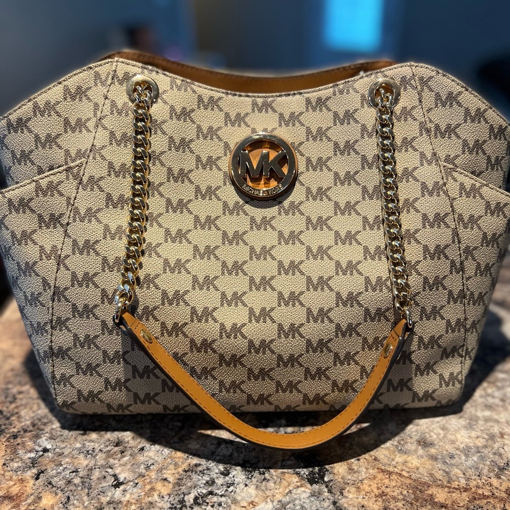 Michael Kors bag